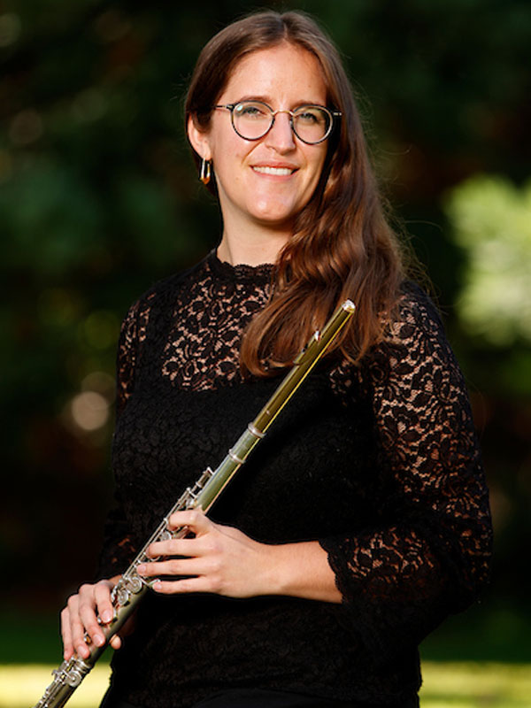 Stephanie Bell, Flute, Victoria Symphony, Victoria, BC